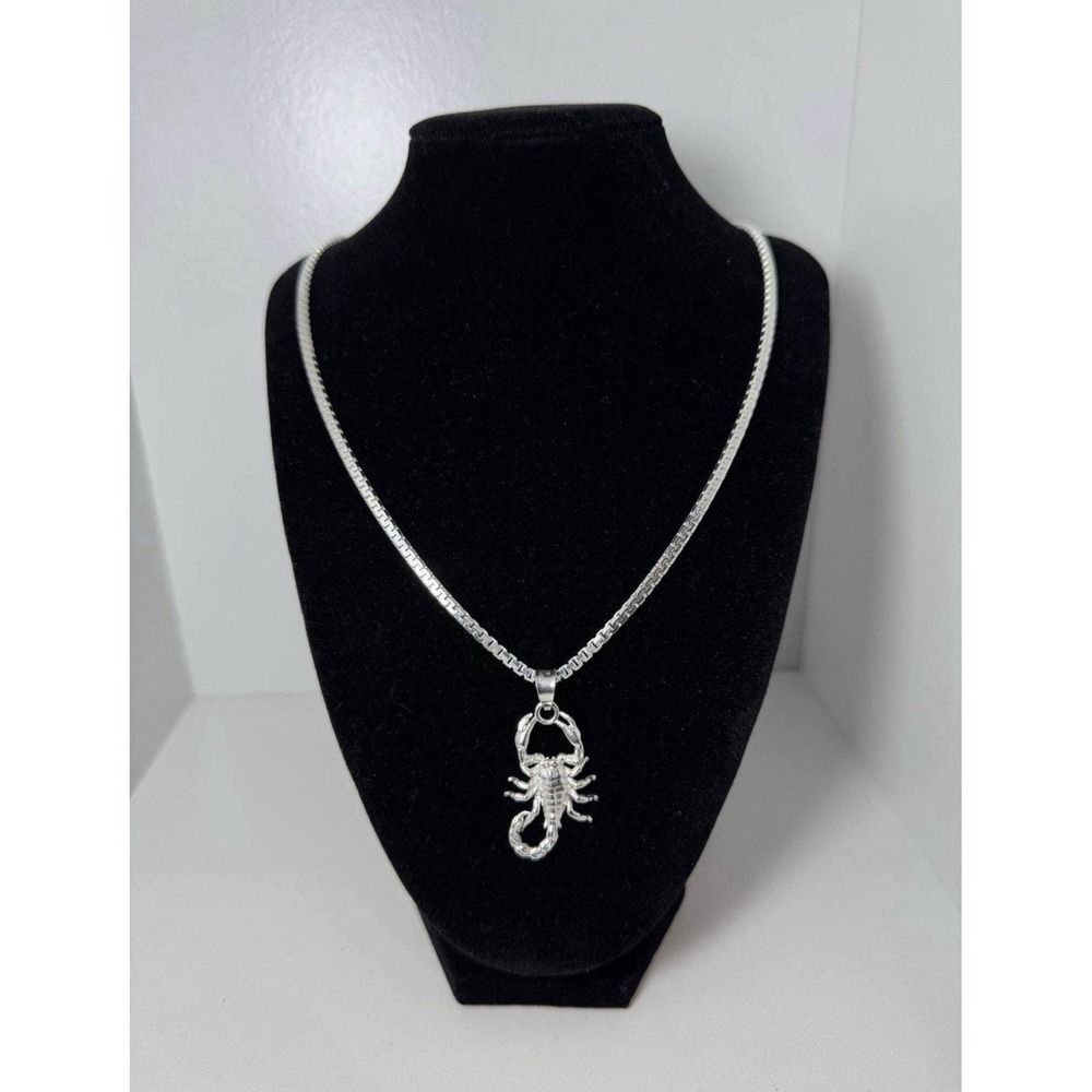 Cadena estilo Cuadrada‎ de Plata 925 con Dije de Escorpión - 21 inch